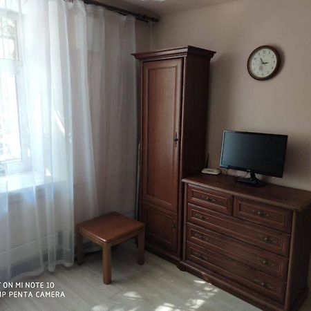 Квартира У Львові Біля Залізничного Вокзалу На Вулиці Марка Вовчка 8 Ngoại thất bức ảnh
