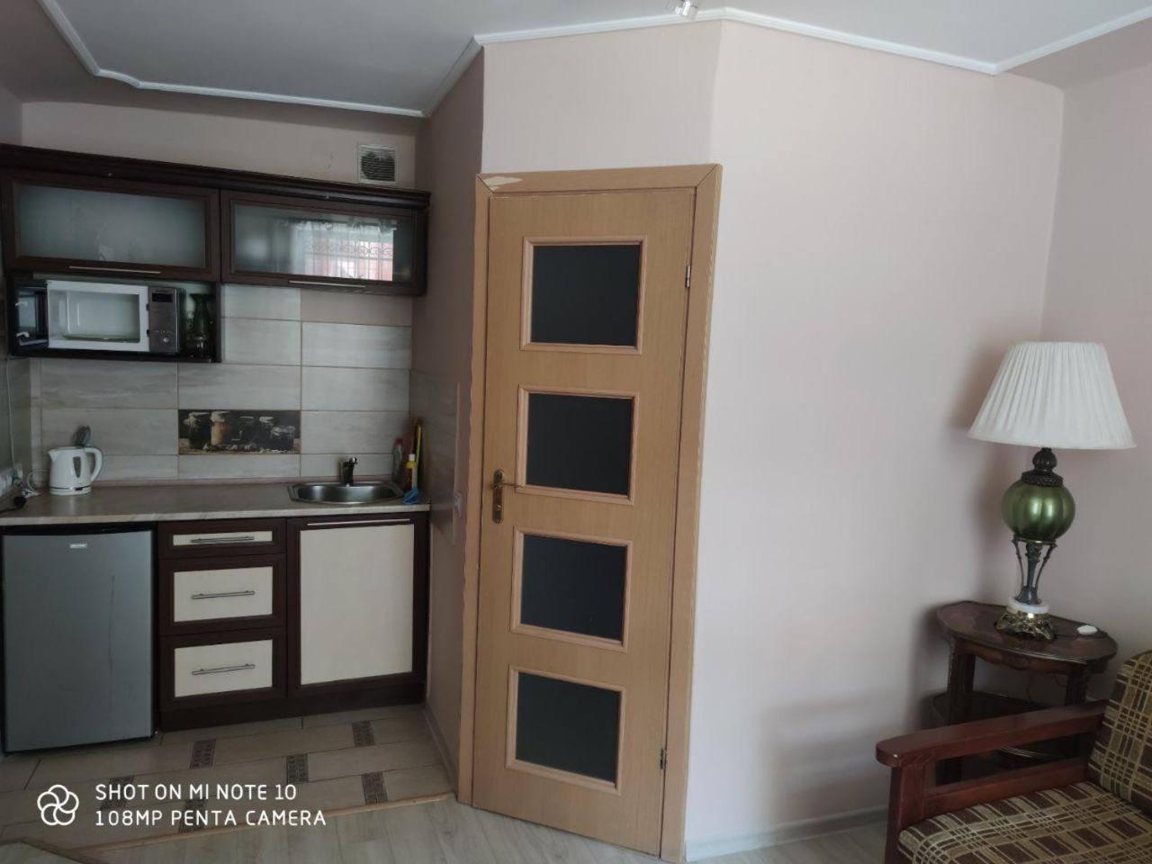 Квартира У Львові Біля Залізничного Вокзалу На Вулиці Марка Вовчка 8 Ngoại thất bức ảnh